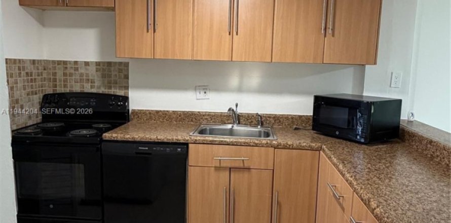 Condo in Tamarac, Florida, 1 bedroom  № 2000668