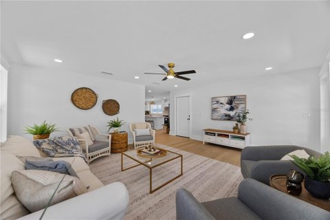 Villa ou maison à vendre à Saint Petersburg, Floride: 3 chambres, 163.14 m2 № 2287446 - photo 28