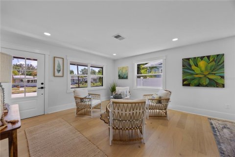Villa ou maison à vendre à Saint Petersburg, Floride: 3 chambres, 163.14 m2 № 2287446 - photo 6