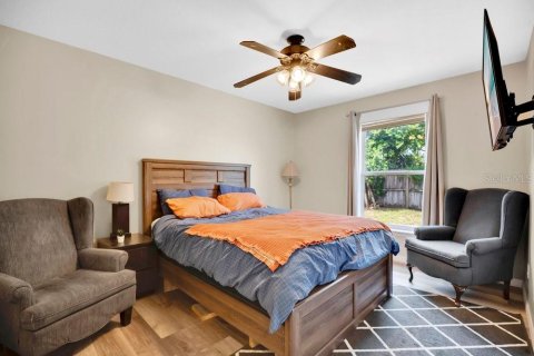 Villa ou maison à vendre à Sanford, Floride: 4 chambres, 206.52 m2 № 2117702 - photo 13