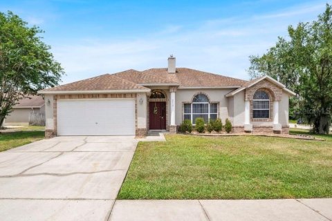 House in Sanford, Florida 4 bedrooms, 206.52 sq.m. № 2117702