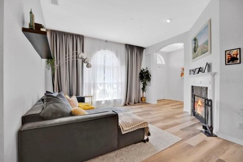 Villa ou maison à vendre à Sanford, Floride: 4 chambres, 206.52 m2 № 2117702 - photo 6