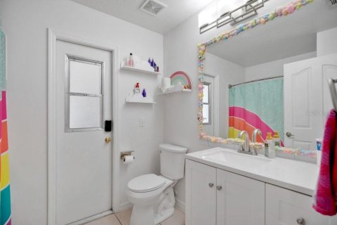 Villa ou maison à vendre à Sanford, Floride: 4 chambres, 206.52 m2 № 2117702 - photo 15