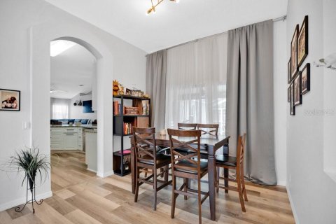 Villa ou maison à vendre à Sanford, Floride: 4 chambres, 206.52 m2 № 2117702 - photo 10