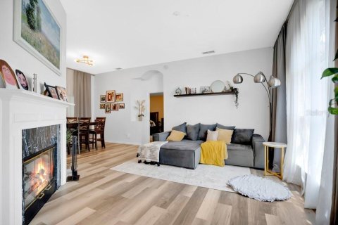 Villa ou maison à vendre à Sanford, Floride: 4 chambres, 206.52 m2 № 2117702 - photo 7