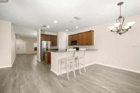 House in Riverview, Florida 5 bedrooms, 302.49 sq.m. № 1784733 - photo 8