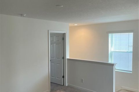 House in Davenport, Florida 4 bedrooms, 218.32 sq.m. № 2149435 - photo 16