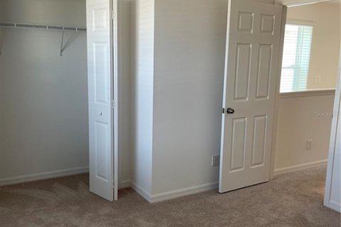 House in Davenport, Florida 4 bedrooms, 218.32 sq.m. № 2149435 - photo 22