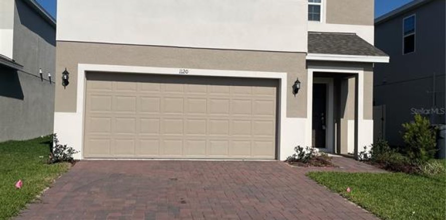 House in Davenport, Florida 4 bedrooms, 218.32 sq.m. № 2149435