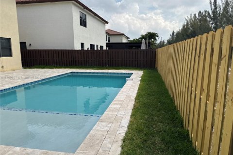 Купить виллу или дом в Дорал, Флорида 4 спальни, 248.42м2, № 1957648 - фото 26