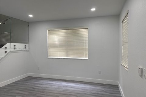 Купить виллу или дом в Дорал, Флорида 4 спальни, 248.42м2, № 1957648 - фото 10