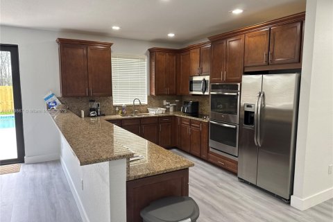 Купить виллу или дом в Дорал, Флорида 4 спальни, 248.42м2, № 1957648 - фото 14