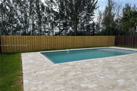 Купить виллу или дом в Дорал, Флорида 4 спальни, 248.42м2, № 1957648 - фото 23