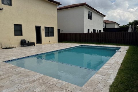 Купить виллу или дом в Дорал, Флорида 4 спальни, 248.42м2, № 1957648 - фото 29