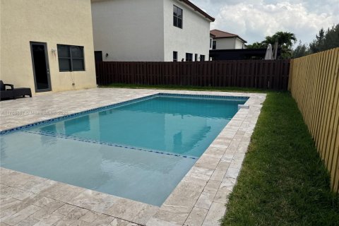 Купить виллу или дом в Дорал, Флорида 4 спальни, 248.42м2, № 1957648 - фото 25