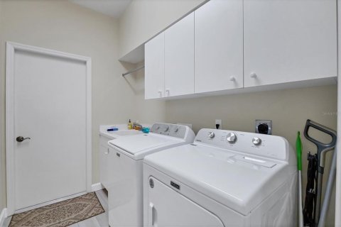 House in Venice, Florida 2 bedrooms, 152.27 sq.m. № 1870910 - photo 19