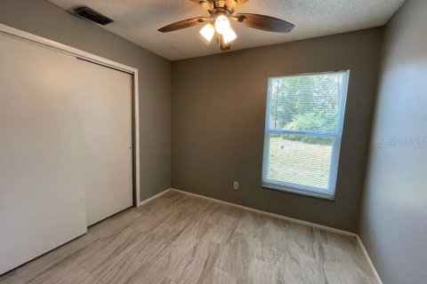 Condo in Sanford, Florida, 2 bedrooms № 2197517 - photo 6