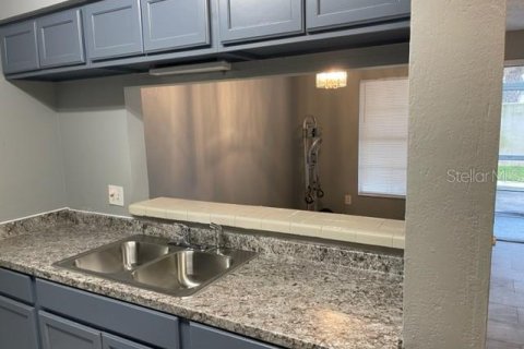 Condo in Sanford, Florida, 2 bedrooms № 2197517 - photo 13