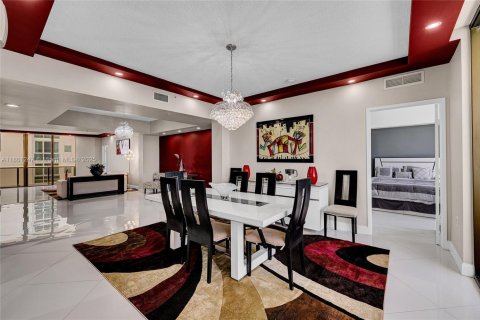 Condo in Sunny Isles Beach, Florida, 2 bedrooms  № 1864066 - photo 5