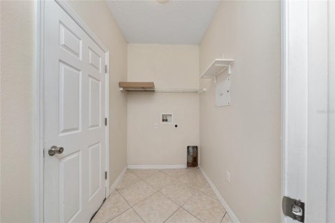 House in Kissimmee, Florida 3 bedrooms, 174.28 sq.m. № 2380661 - photo 13
