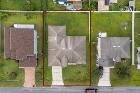 House in Kissimmee, Florida 3 bedrooms, 174.28 sq.m. № 2380661 - photo 27