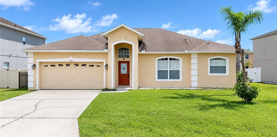 House in Kissimmee, Florida 3 bedrooms, 174.28 sq.m. № 2380661