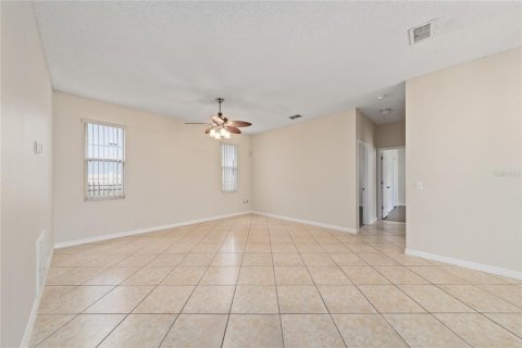 House in Kissimmee, Florida 3 bedrooms, 174.28 sq.m. № 2380661 - photo 5