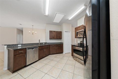 House in Kissimmee, Florida 3 bedrooms, 174.28 sq.m. № 2380661 - photo 12