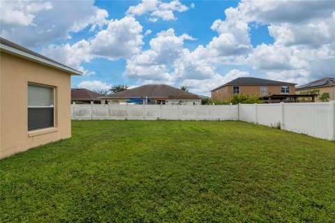 House in Kissimmee, Florida 3 bedrooms, 174.28 sq.m. № 2380661 - photo 25