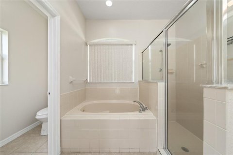 House in Kissimmee, Florida 3 bedrooms, 174.28 sq.m. № 2380661 - photo 14