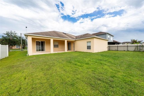 House in Kissimmee, Florida 3 bedrooms, 174.28 sq.m. № 2380661 - photo 24