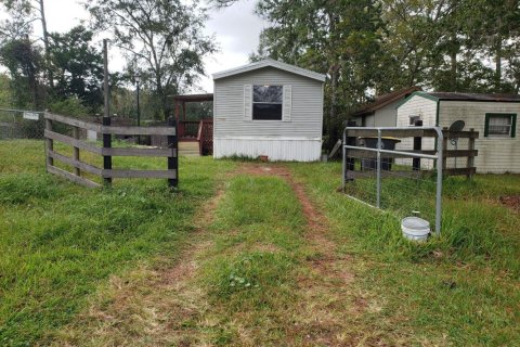Casa en venta en Jacksonville, Florida, 2 dormitorios, 98.85 m2 № 807118 - foto 1