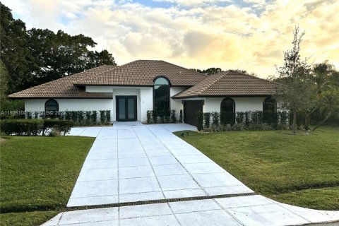 Villa ou maison à vendre à Palm Beach Gardens, Floride: 4 chambres, 289.2 m2 № 1994297 - photo 2