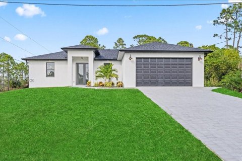 Casa en venta en Cape Coral, Florida, 3 dormitorios № 2000531 - foto 20