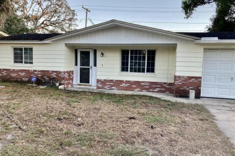 House in Holiday, Florida 3 bedrooms, 95.88 sq.m. № 2259502