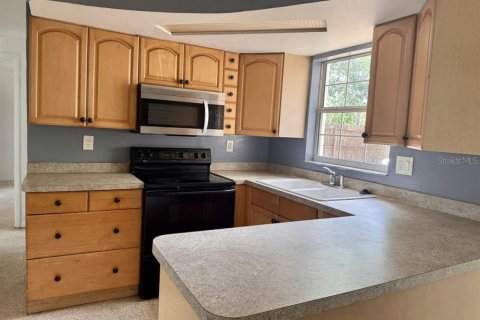 House in Holiday, Florida 3 bedrooms, 95.88 sq.m. № 2259502 - photo 2
