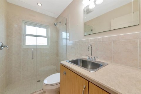 Купить виллу или дом в Брейдентон, Флорида 10 комнат, 220.27м2, № 1745071 - фото 20