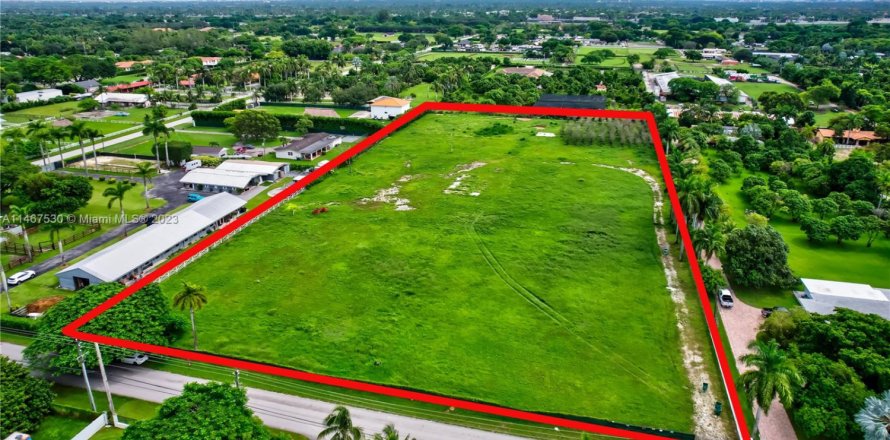 Propiedad comercial en Miami, Florida № 1859271