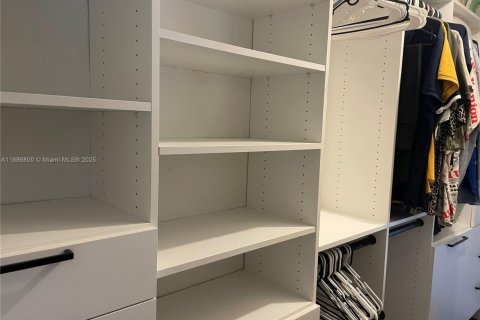 Condominio en alquiler en Miami Gardens, Florida, 1 dormitorio, 66.05 m2 № 1933512 - foto 19