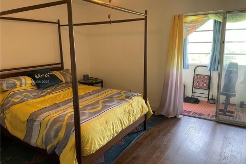 Condominio en alquiler en Miami Gardens, Florida, 1 dormitorio, 66.05 m2 № 1933512 - foto 8