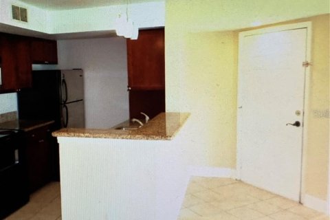 Condo in Orlando, Florida, 1 bedroom  № 1523040 - photo 2
