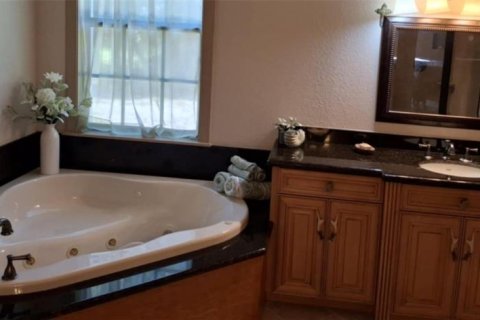 Casa en venta en Indiantown, Florida, 4 dormitorios, 258.18 m2 № 1869583 - foto 13