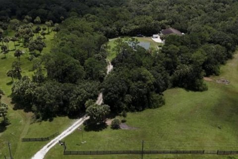 Casa en venta en Indiantown, Florida, 4 dormitorios, 258.18 m2 № 1869583 - foto 2