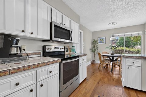 Casa en venta en Mount Dora, Florida, 3 dormitorios, 145.76 m2 № 2219600 - foto 10
