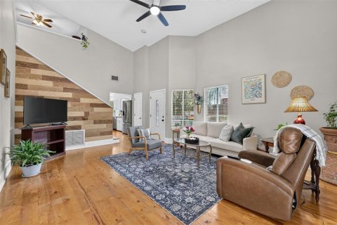 Casa en venta en Mount Dora, Florida, 3 dormitorios, 145.76 m2 № 2219600 - foto 5