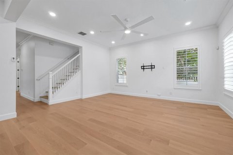 Villa ou maison à vendre à Orlando, Floride: 4 chambres, 248.61 m2 № 2316648 - photo 18