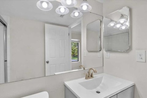 Condo in Tarpon Springs, Florida, 2 bedrooms  № 1443037 - photo 7