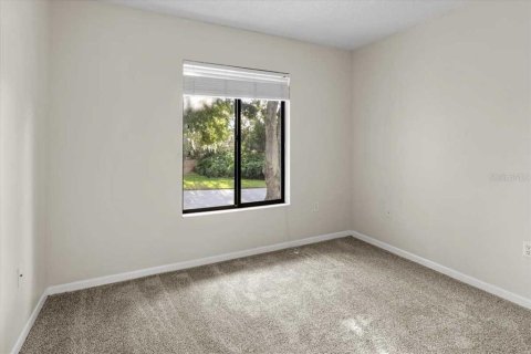 Condo in Tarpon Springs, Florida, 2 bedrooms  № 1443037 - photo 10