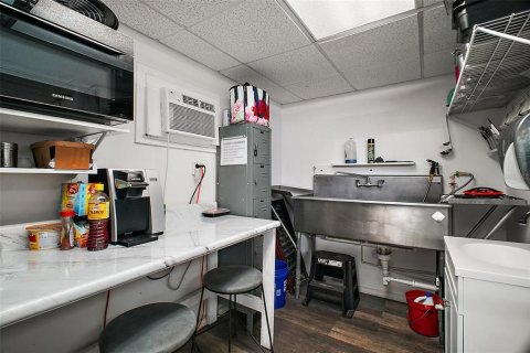 Propiedad comercial en venta en Apopka, Florida, 148.46 m2 № 1905782 - foto 19