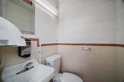 Propiedad comercial en venta en Apopka, Florida, 148.46 m2 № 1905782 - foto 26